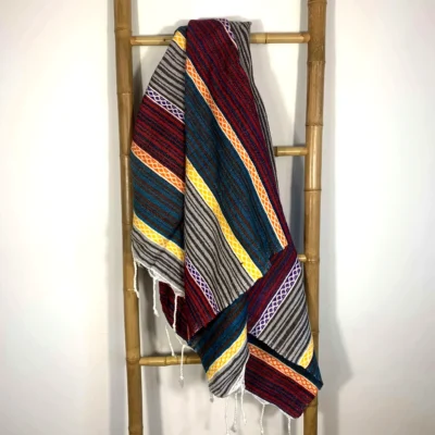 Plaid Rayé Urban Bohème Chic, Wabi-Sabi, Artisanal Maroc - Kanel Déco