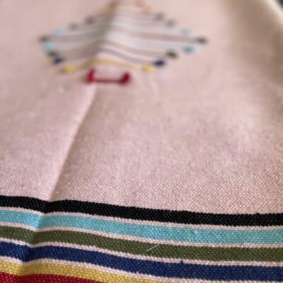 Plaid Tazra marocain 1x2 mètres rose motifs berbères